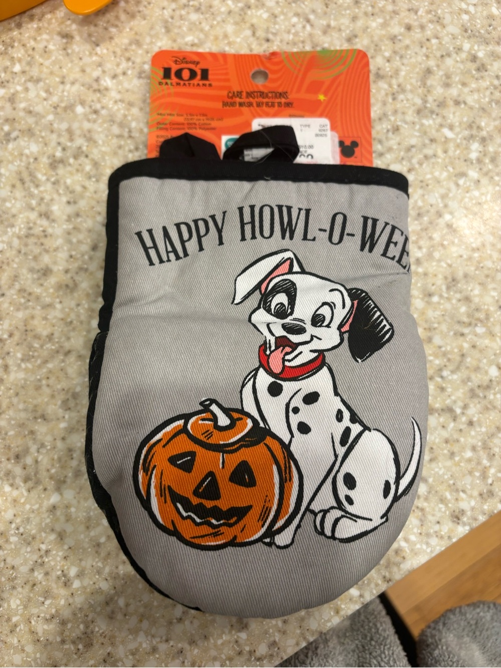 Disney 2-“Happy Howl-O-Ween" 101 Dalmatians Oven Mitt